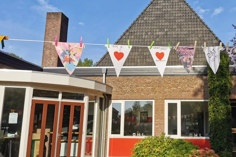 zuidwolde vlaggetjes4