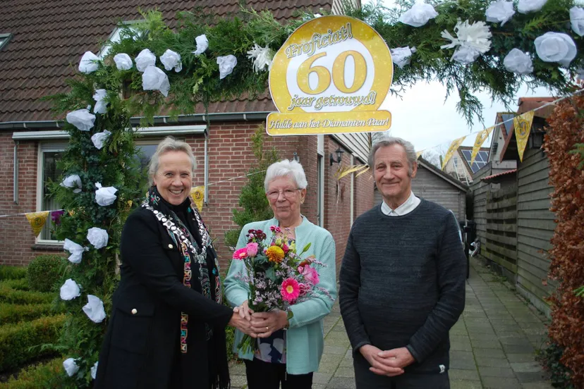 ruinen echtpaar vegt hut ruinen 1 foto benny spin