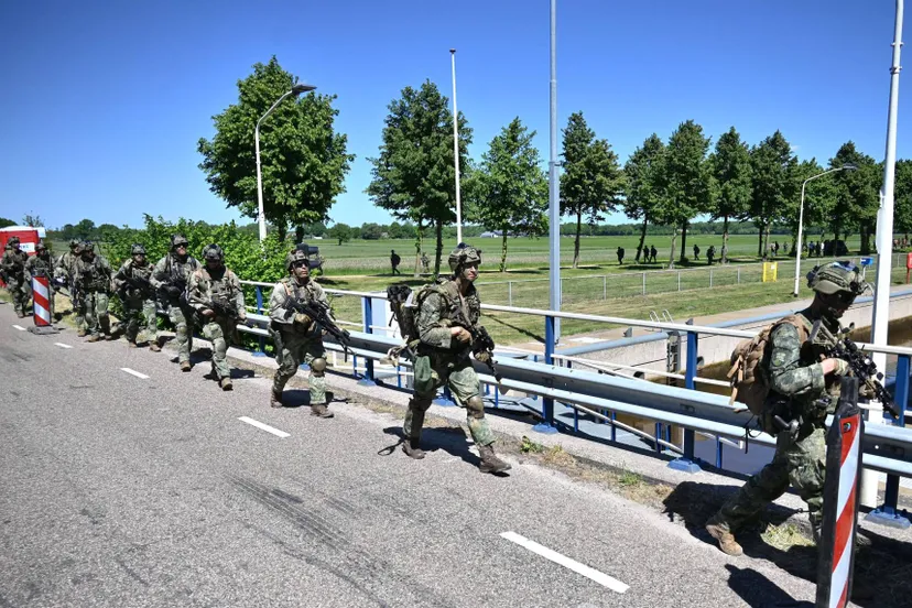 pn15052025 ossesluis militaire oefening falcon spring28