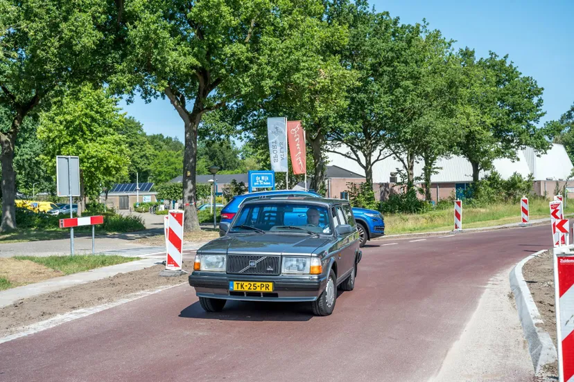 de wijk kruising slenkenweg tillemaweg overzichtelijker en veiliger