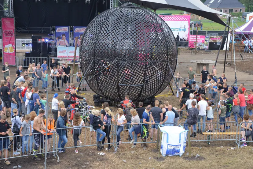 pn03062018 CrisisCross14