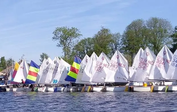 Wanneperveen optimisten zeilen