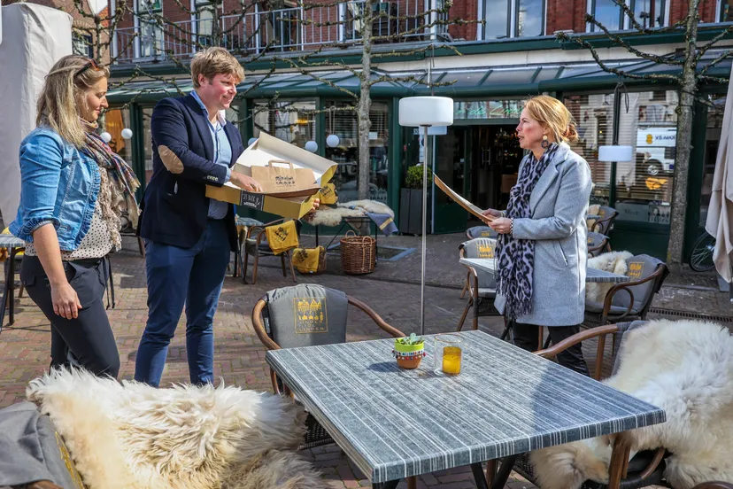 gedeputeerde avine fokkens kelder bezocht horecaondernemers laura slob en wicher wind uit sneek
