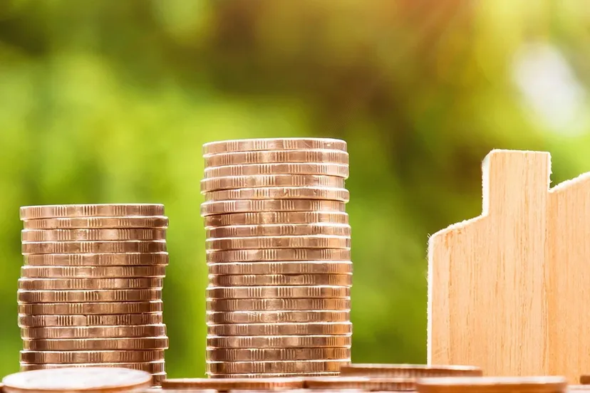 geld houten huis pixabaycom 1920x1101