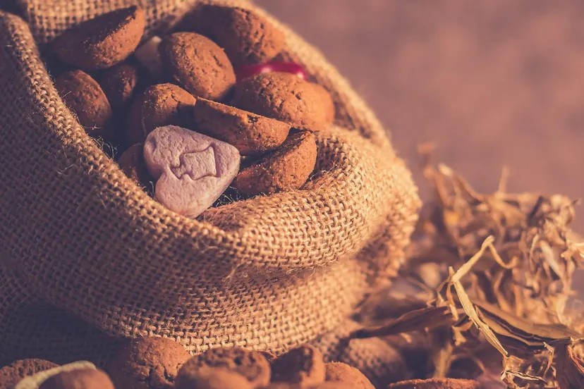 sinterklaas pepernoten snoep pixabaycom