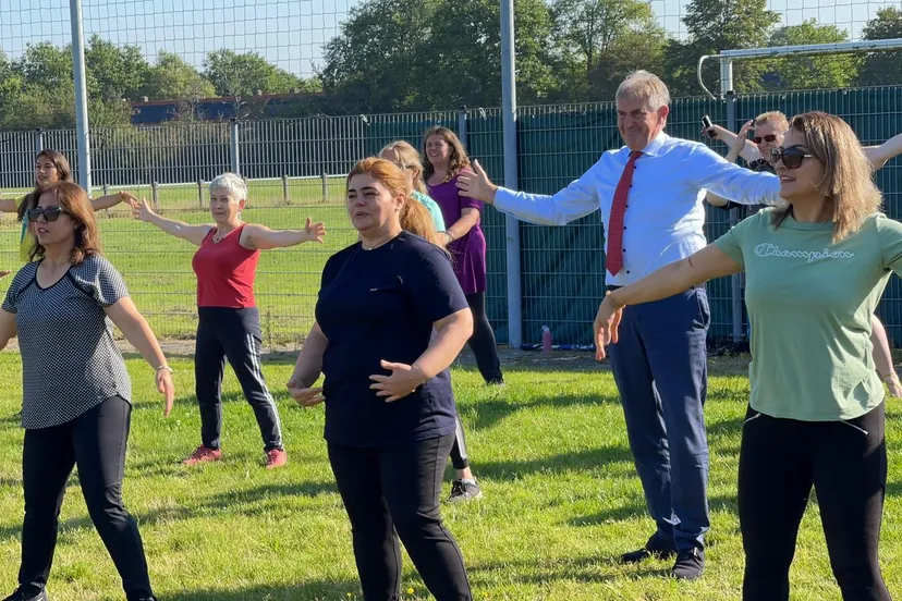 werkbezoek douwe hoogland aan 058 samen sterk
