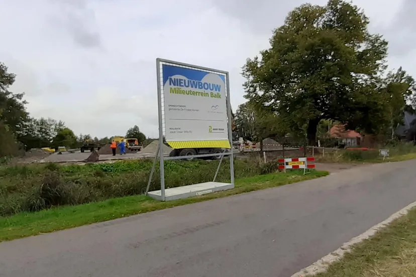 whatsapp image 2021 09 23 at 145033 bord nieuwbouw balk