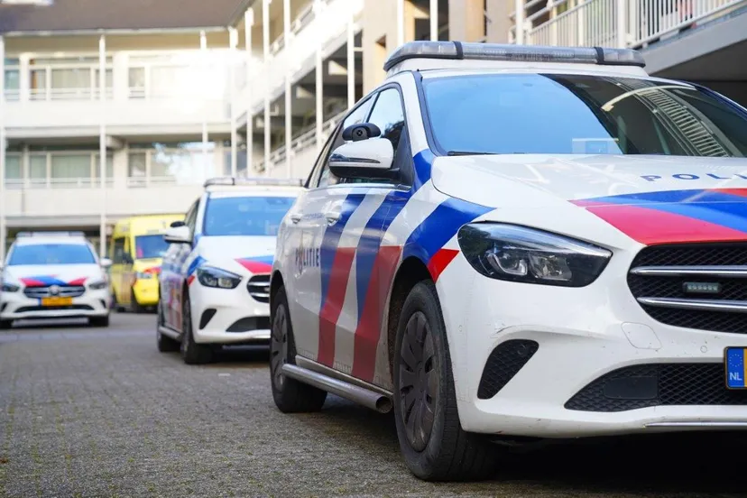 2024 07 01 meesters multi media fotos drie gewonden bij steekincident wethouder vd valkstraat rosmalen 6