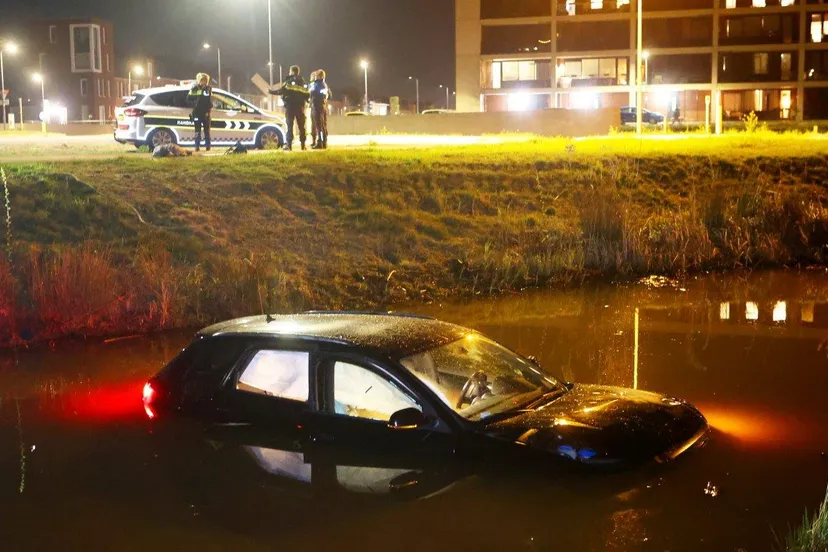 auto te water rosmalen 2