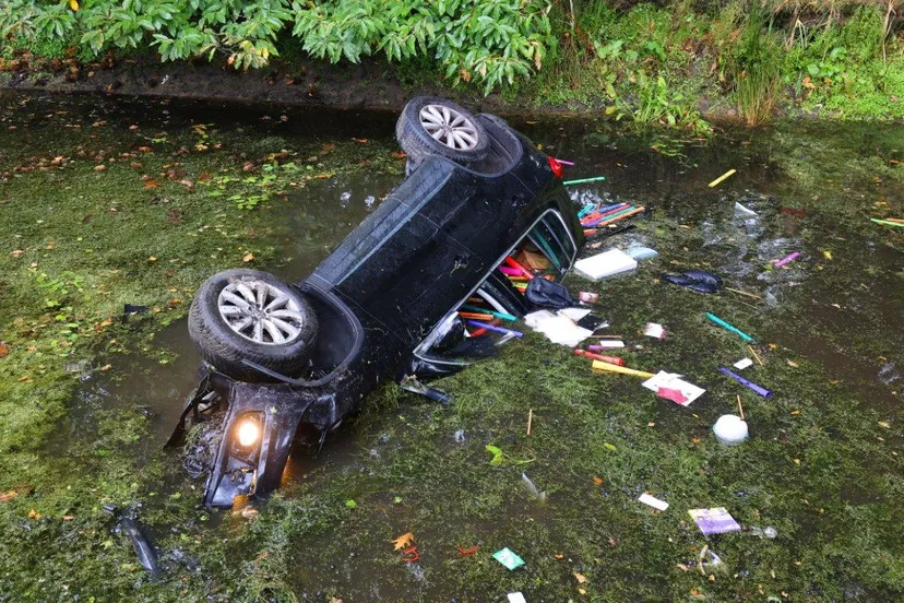 auto te water sint michielsgestel 2