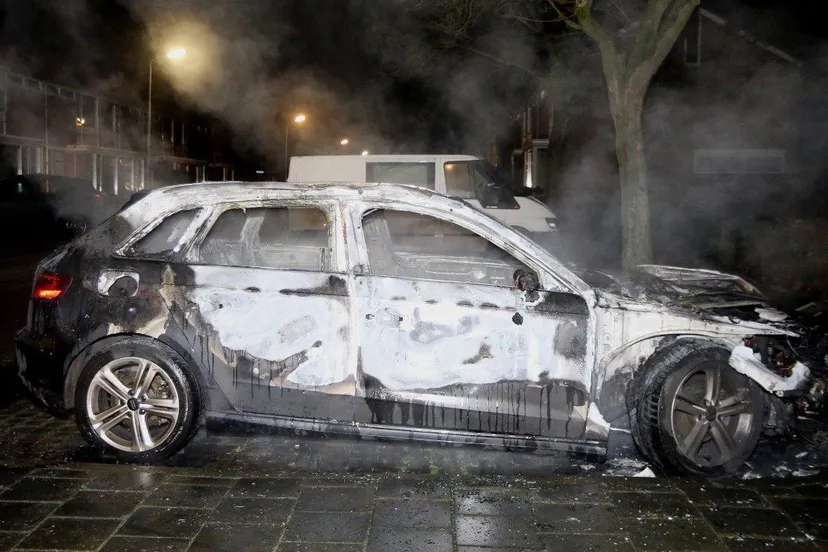 autobrand alberdingk thijmstraat den bosch 2