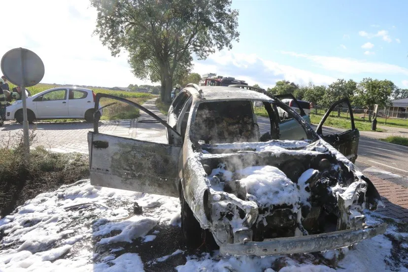 autobrand na ongeval empelsehoefweg rosmalen 1