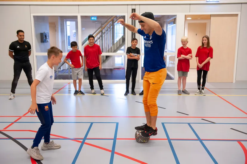 brug naar de brugklas 4126