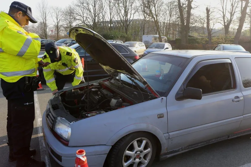 controle den bosch 1