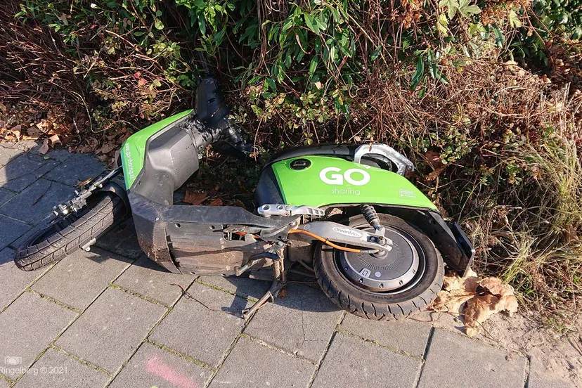 cr go scooter 02