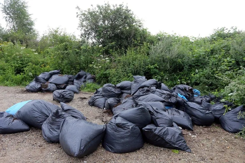 dumping vuilniszakken potgrond den bosch 4