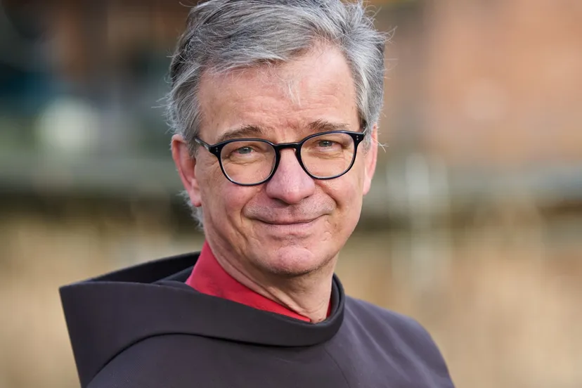 fer van der reijken staand groot