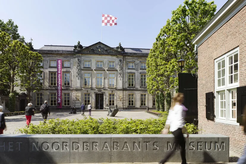 forecourt het noordbrabants museum photo joep jacobs
