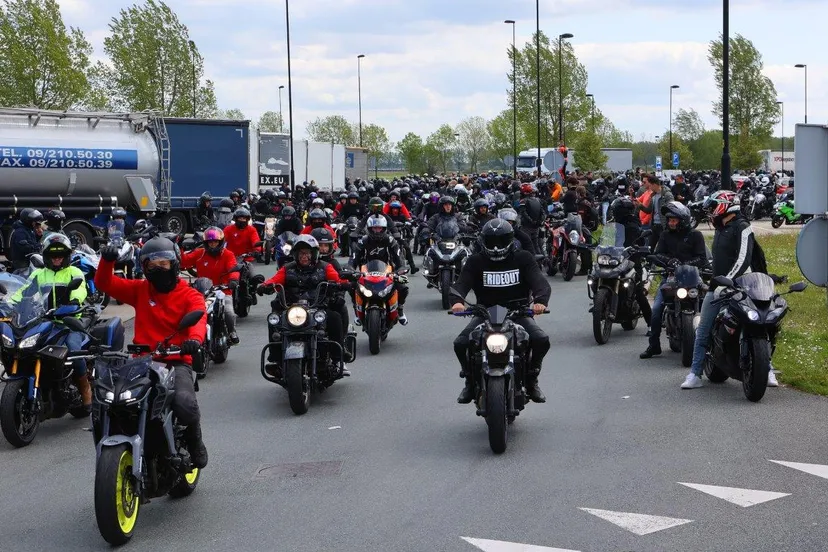 motoren parkeerplaats de lucht 6