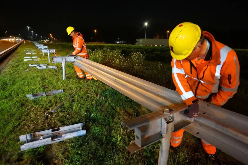 plaatsen vangrail knooppunt empel 8