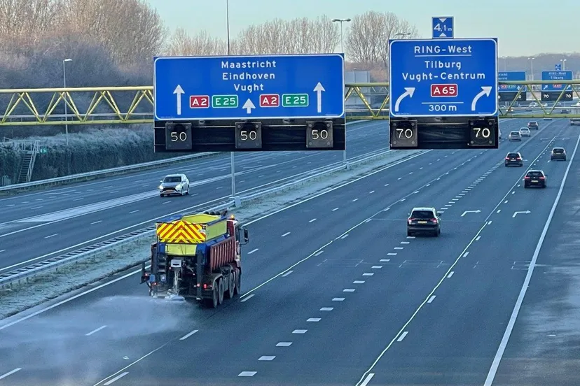 snelheidsbeperking a2 den bosch door gladheid 6