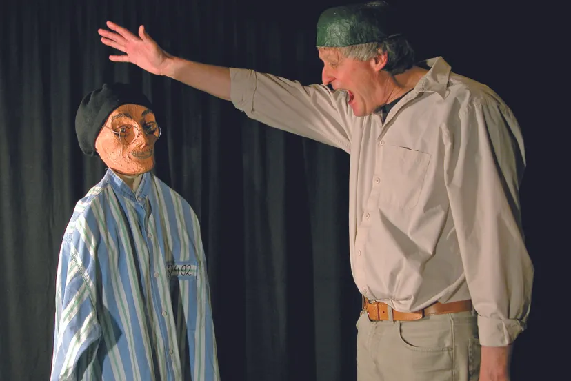 titus in kamp en beul