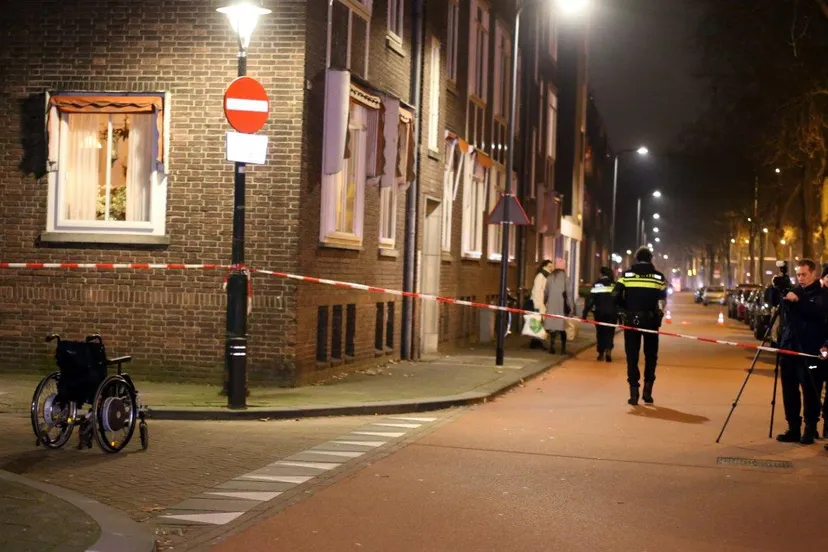 vrouw in rolstoel gewond bij straatroof 5