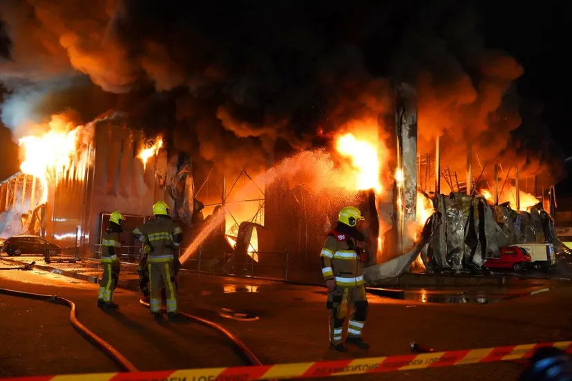 zeer grote brand zaltbomel 14