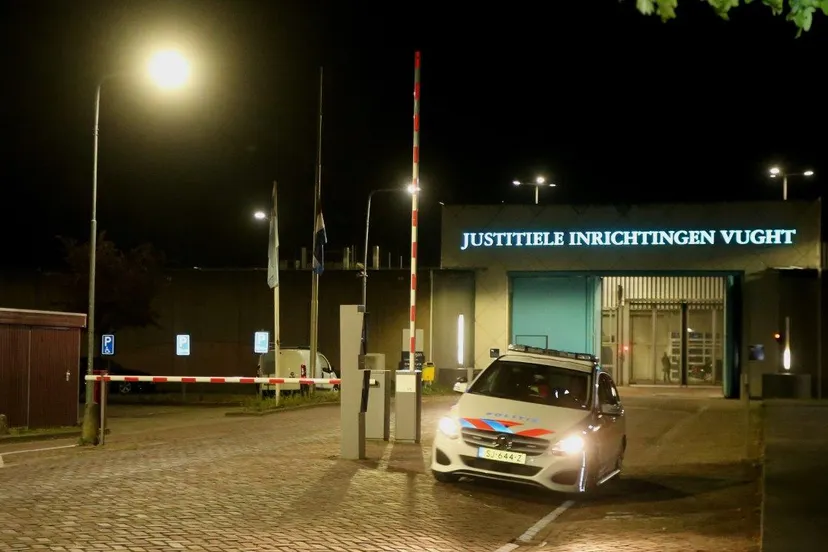 zelfdodiong pi vught 4