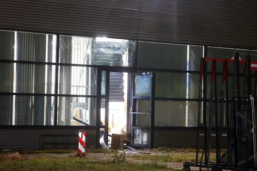 2024 08 30 meesters multi media fotos plofkraak bij bedrijf rosmalen1