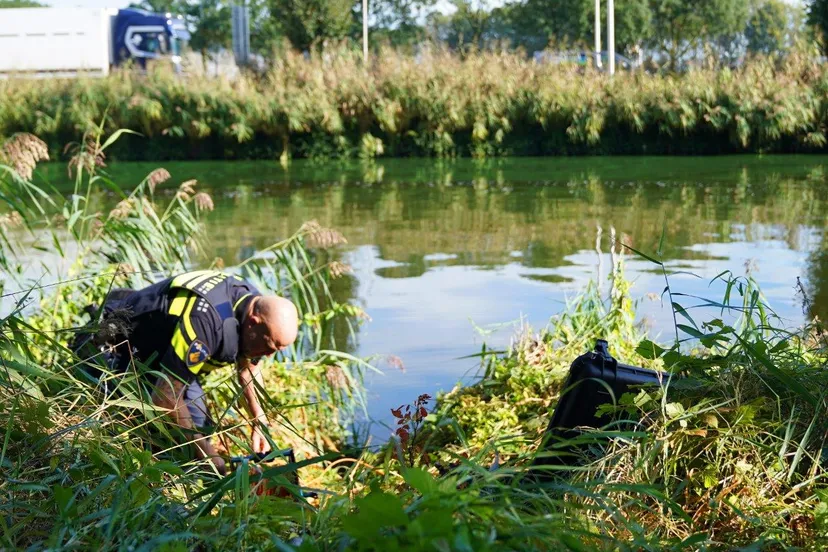 2024 09 12 meesters multi media fotos zoektocht naa mogelijk te water geraakt voertuig poeldonkweg den bosch2