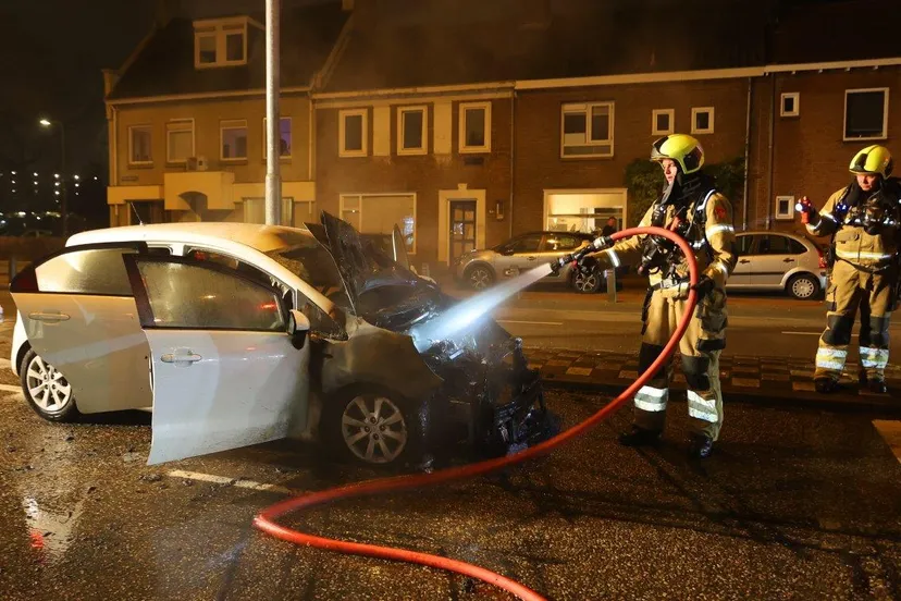 2024 11 06 meesters multi media video fotos autobrand lagelandstraat den bosch 1