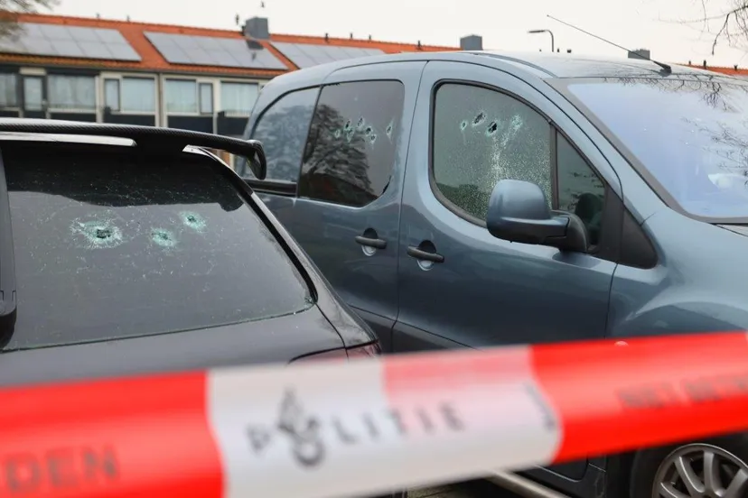 2024 12 11 meesters multi media video twee autos met kogelinslagen aangetroffen hudsonlaan den bosch1