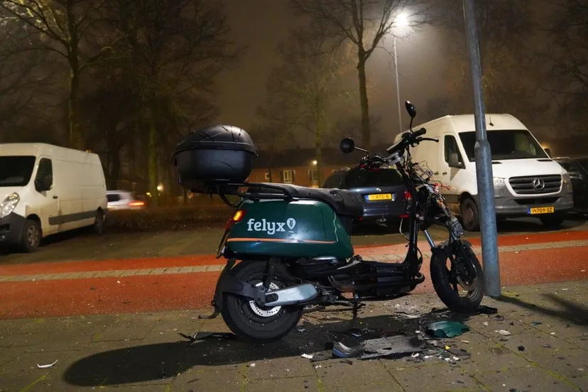 2024 12 26 meesters multi media fotos ongeval auto boom veldweg hedel