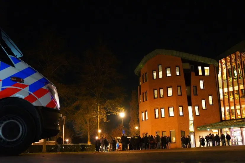 2025 03 27 meesters multi media fotos extra raadsverkadering over azc berlicum4