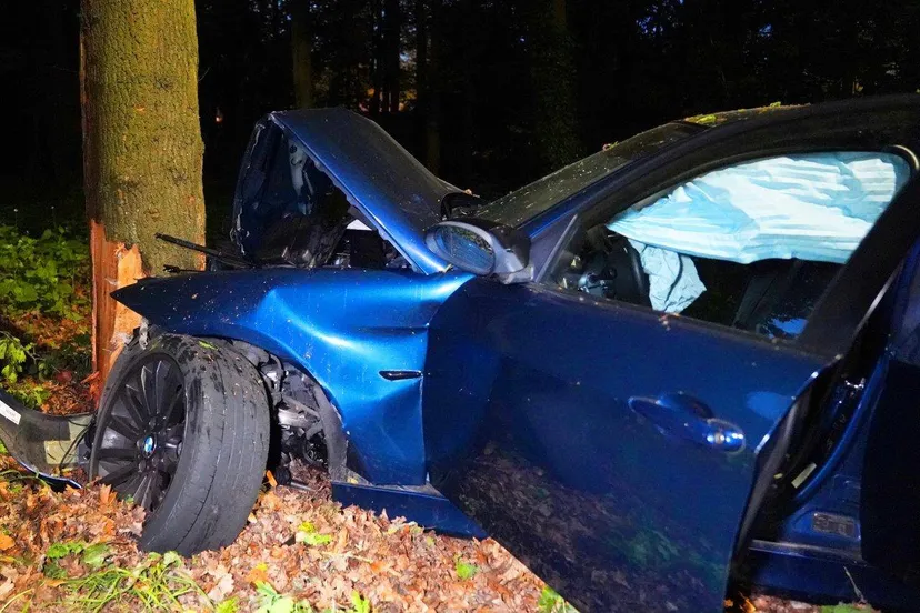 2025 05 02 meesters multi media fotos ongeval auto boom laagstraat vught4