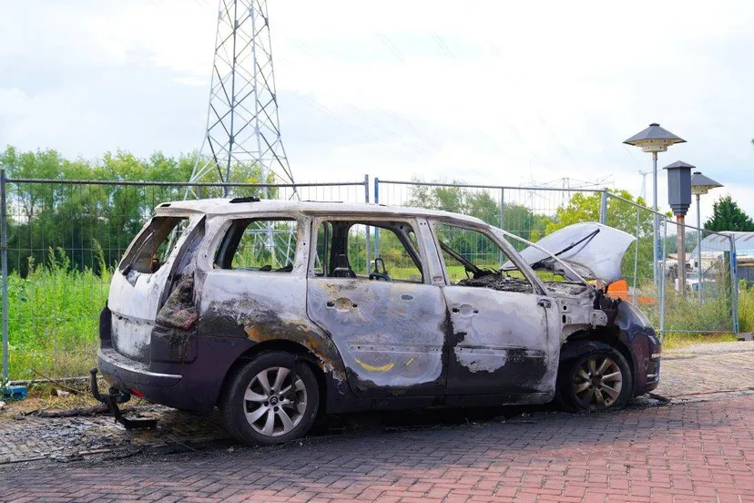 2025-07-28_Meesters_Multi_Media_Foto`s_Autobrand_Orthen_Den_Bosch3