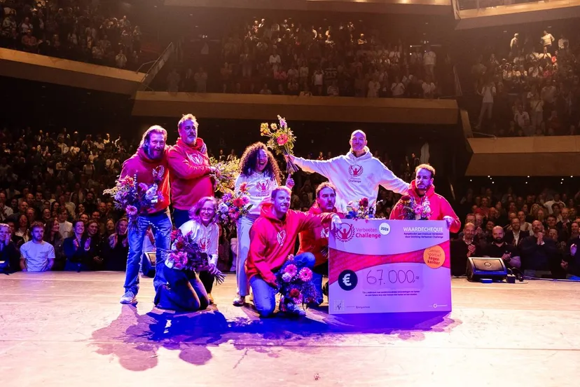 Benefietvoorstelling Lachen is het beste medicijn opbrengst