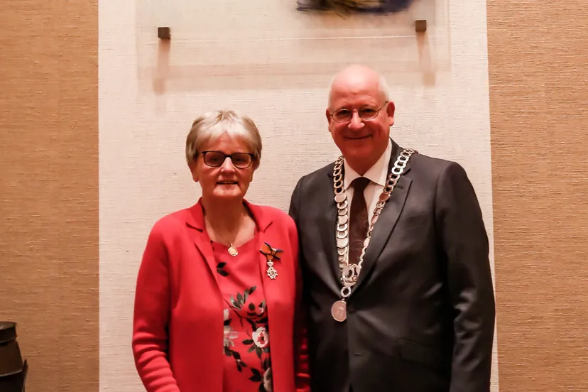 20180327 koninklijke onderscheiding agnes ten dam koopman e1522179022924