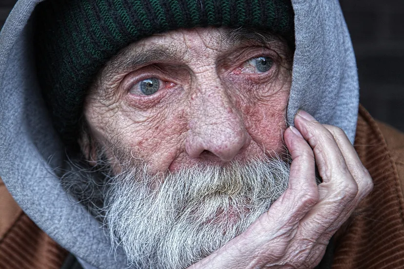 hoddie homeless homelessness 35011 e1527759007349