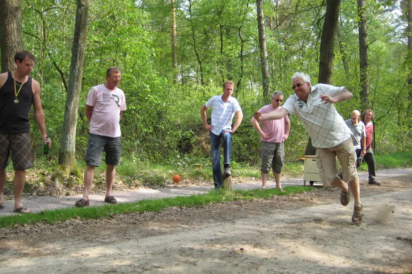 klootschieten ouderen