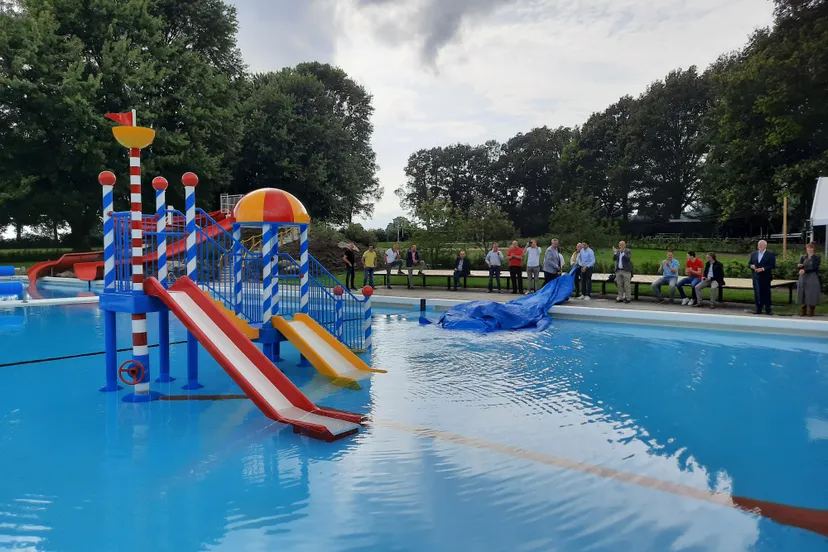 opening buitenzwembad kuiperberg