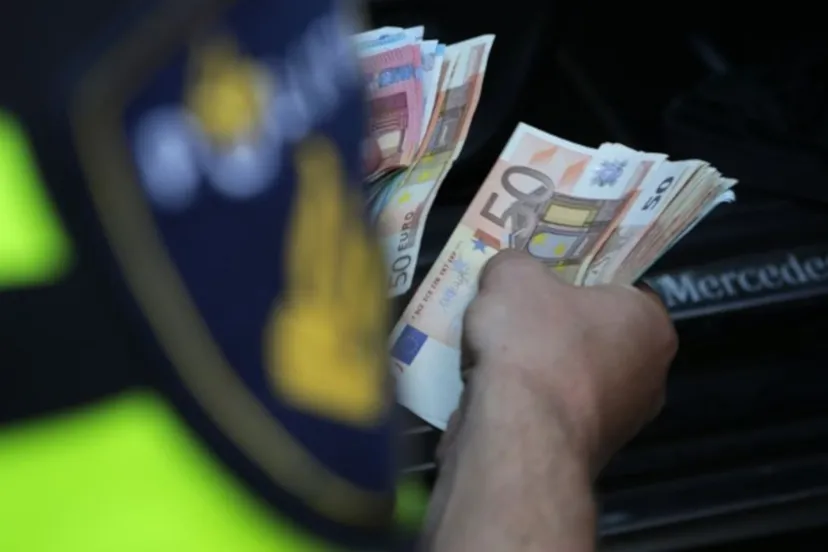 politie geld tellen