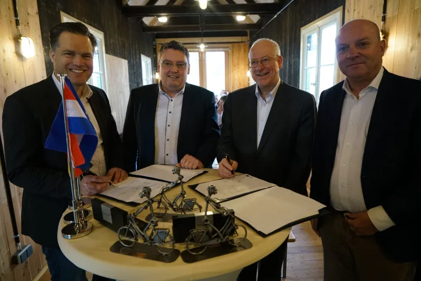 wethouder weitemeier dl burgemeester berling dl burgemeester joosten en wethouder brand