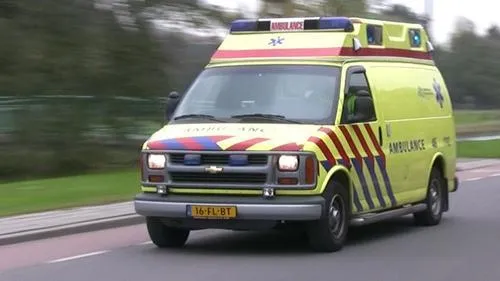 a3cyx0qjpgnn2uqcbu34xvfxv ambulance