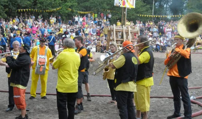 dfoicf4sukq473u6t3capu5fj kampvuurwortels