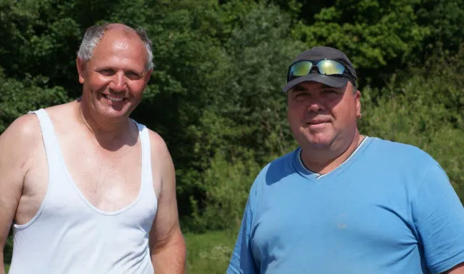 ezebfr2zjv5lo8njlehvtrsuh ruischvoorn195