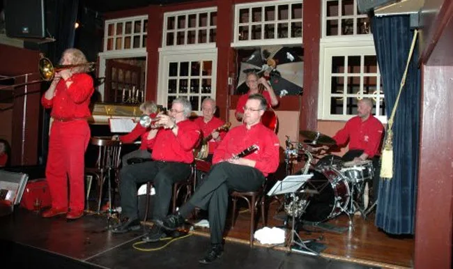 f7az041zfdg0l4ewcviroizxl fondy