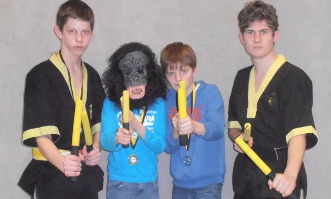 gjjiz9tsfuwiijnrqb7q6tlty nunchaku1003