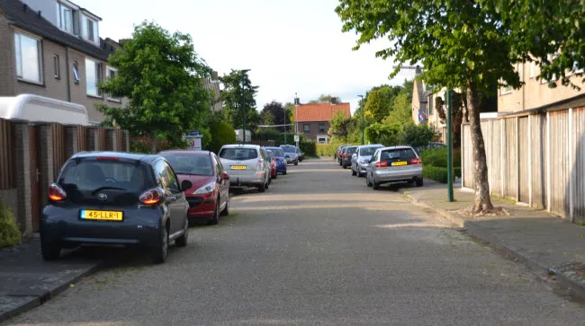 kkyj6sc2cpsnis0ug0j04hmmw straat